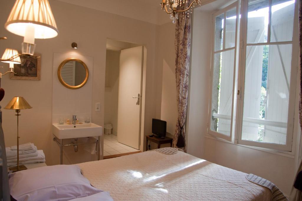 Chambres D'Hotes Les Pratges 퓌작 객실 사진
